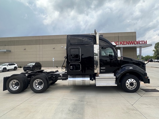 2022 Kenworth T880 in Fort Mill, SC — photo 2