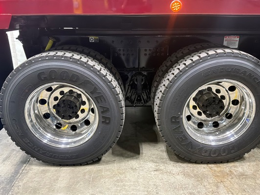 2027 Kenworth T880 in Raleigh, NC — photo 3