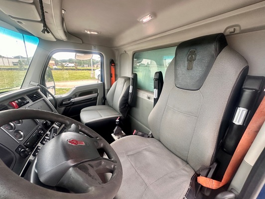 2021 Kenworth T880 in Fort Mill, SC — photo 12