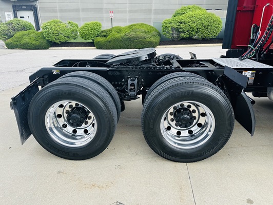 2023 Kenworth T680 in Olathe, KS — photo 18