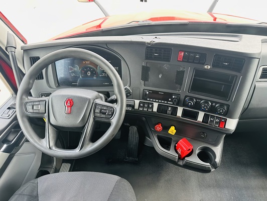 2023 Kenworth T680 in Olathe, KS — photo 35