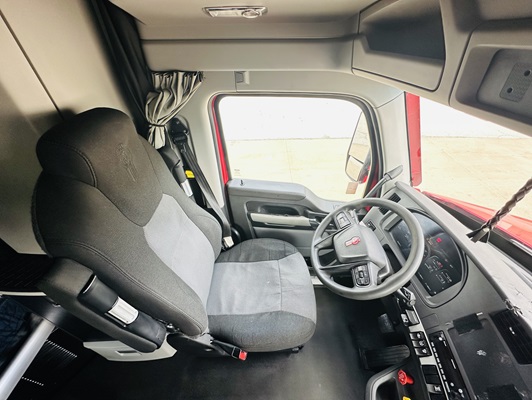 2023 Kenworth T680 in Olathe, KS — photo 36