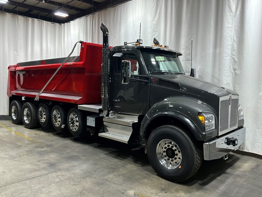 2027 Kenworth T880