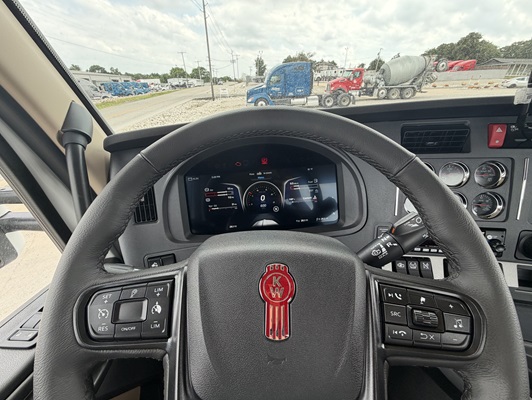 2027 Kenworth T680 in Tulsa, OK — photo 13