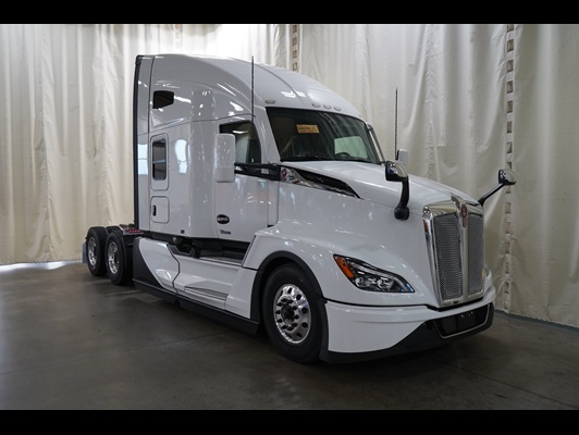 2027 Kenworth T680