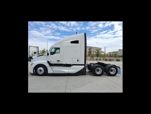 2027 Kenworth T680 in El Paso, TX — photo 11