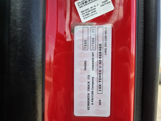 2022 Kenworth T680 in Cedar Rapids, IA — photo 12