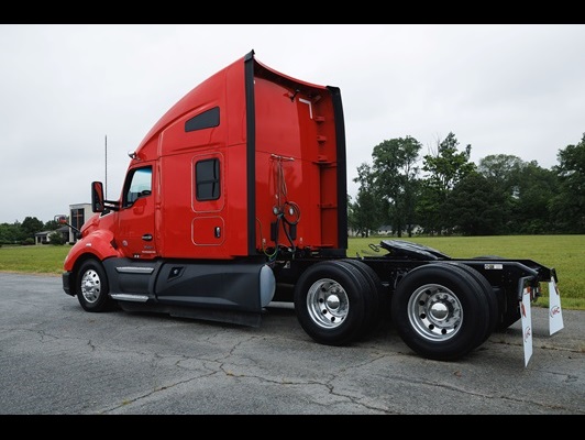 2022 Kenworth T680 in Little Rock, AR — photo 10