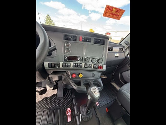2027 Kenworth T880 in Greeley, CO — photo 15