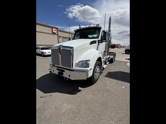 2027 Kenworth T880 in Greeley, CO — photo 2