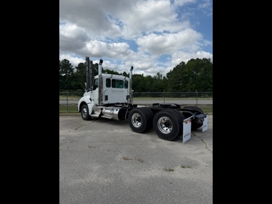 2027 Kenworth T880 in Battleboro, NC — photo 2