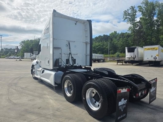 2022 Kenworth T680 in Fort Mill, SC — photo 12