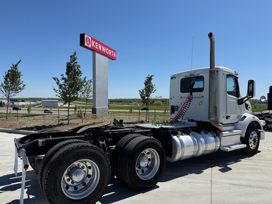 2020 Peterbilt 567 in Ankeny, IA — photo 3