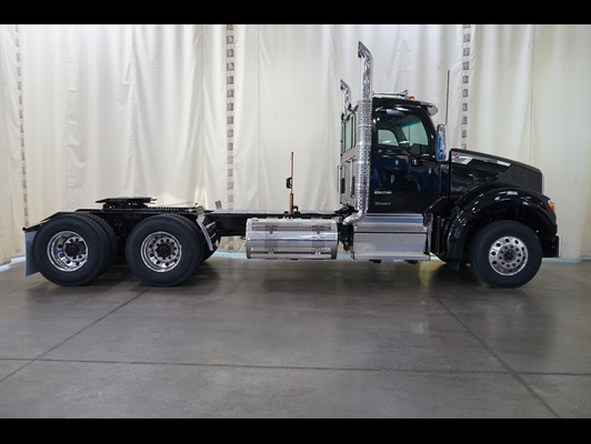 2027 Kenworth T880 in Durham, NC — photo 7