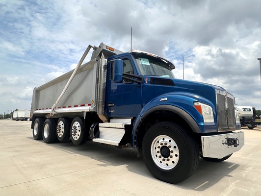 2022 Kenworth T880