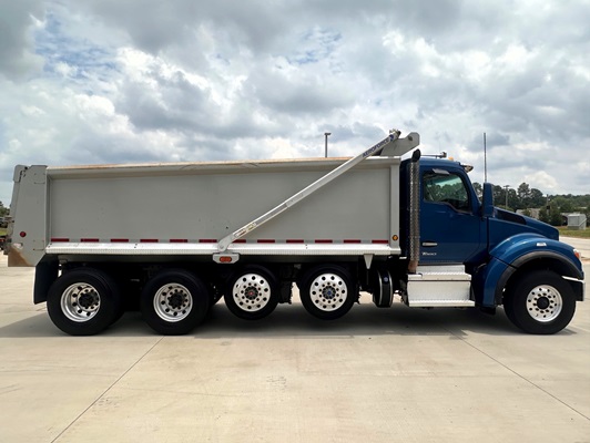 2022 Kenworth T880 in Fort Mill, SC — photo 2