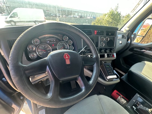 2022 Kenworth T880 in Fort Mill, SC — photo 15