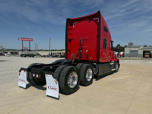 2022 Kenworth T680 in Tulsa, OK — photo 4