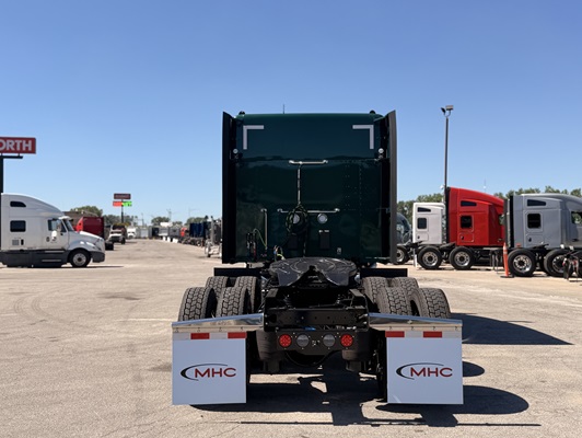2027 Kenworth T680 in Kansas City, MO — photo 5
