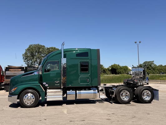 2027 Kenworth T680 in Kansas City, MO — photo 8