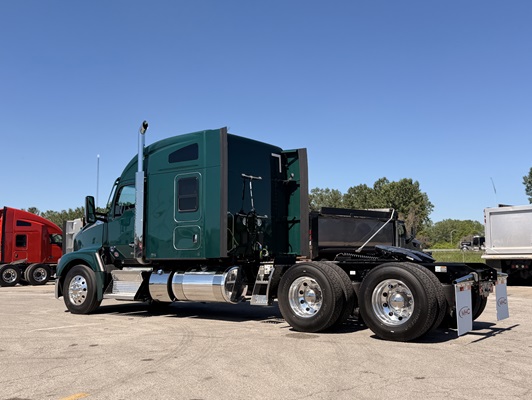 2027 Kenworth T680 in Kansas City, MO — photo 9