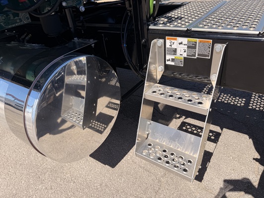 2027 Kenworth T680 in Kansas City, MO — photo 16