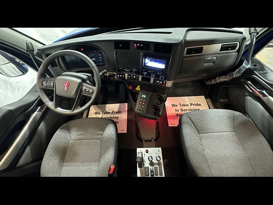 2027 Kenworth T880 in Gainesville, GA — photo 2