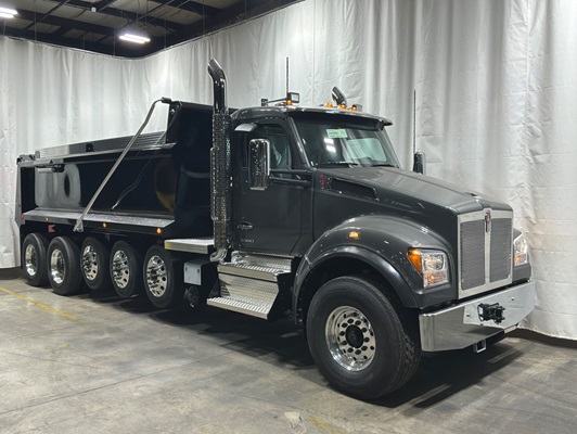 2027 Kenworth T880