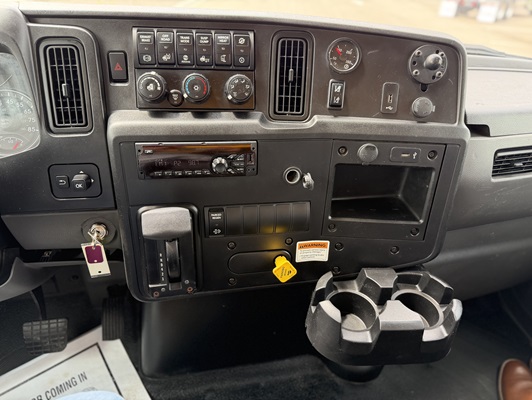 2021 International MV in Fort Worth, TX — photo 25