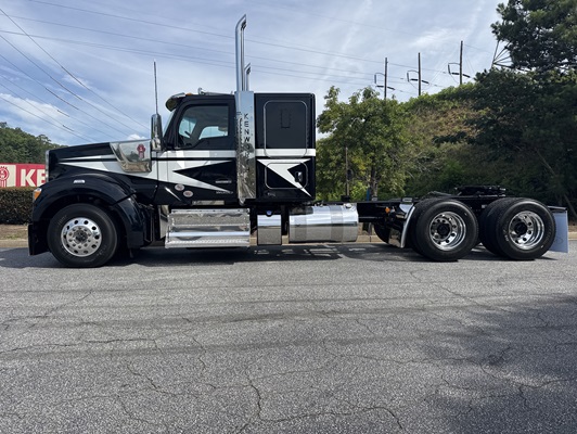 2027 Kenworth W990 in Mableton, GA — photo 8