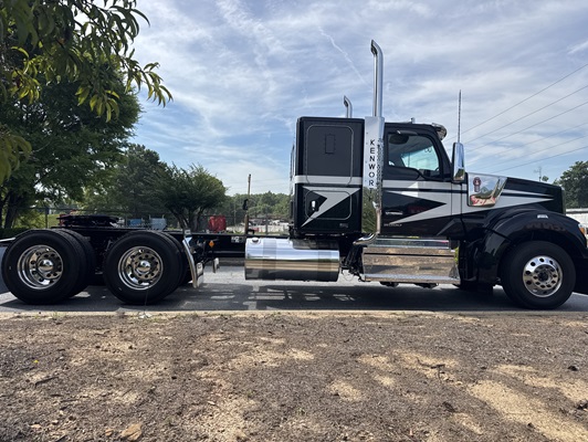 2027 Kenworth W990 in Mableton, GA — photo 10