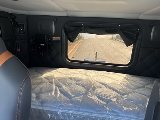 2027 Kenworth W990 in Mableton, GA — photo 15