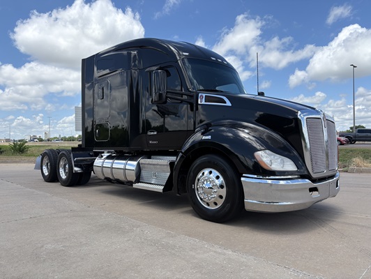 2023 Kenworth T680 in Oklahoma City, OK — photo 15