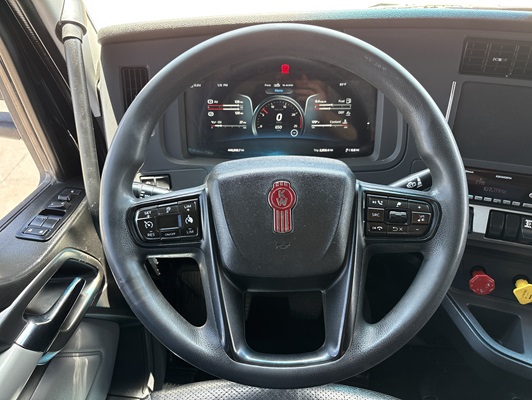 2023 Kenworth T680 in Oklahoma City, OK — photo 26