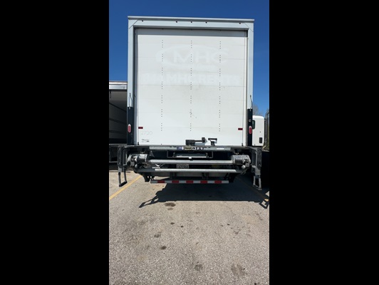 2023 Kenworth T270 in Leawood, KS — photo 4