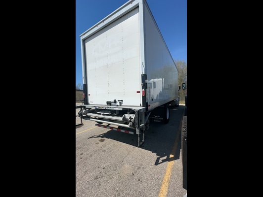 2023 Kenworth T270 in Leawood, KS — photo 5