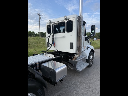 2020 Peterbilt 579 in Van Buren, AR — photo 14