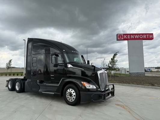 2023 Kenworth T680 in Ankeny, IA
