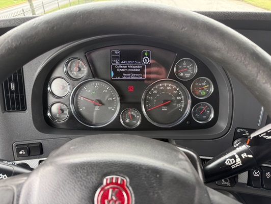 2022 Kenworth T680 in Springfield, MO — photo 27