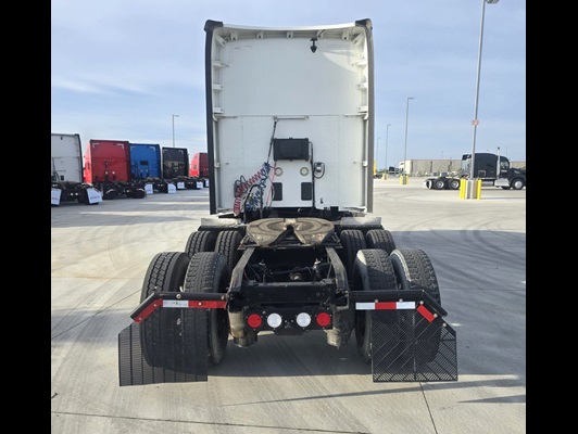 2021 Kenworth T680 in Ankeny, IA — photo 5