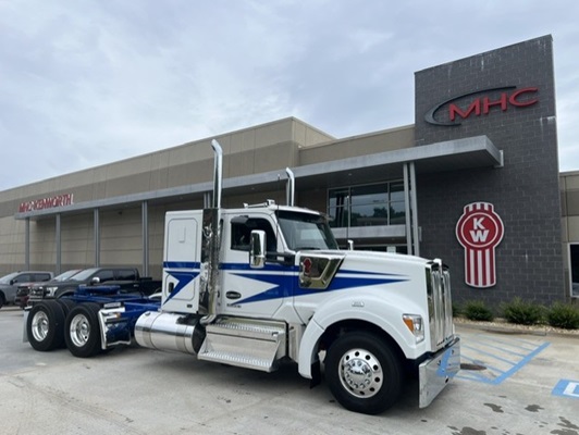 2027 Kenworth W990 in McDonough, GA