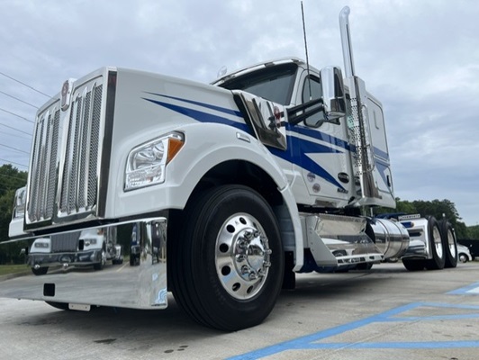 2027 Kenworth W990 in McDonough, GA — photo 8