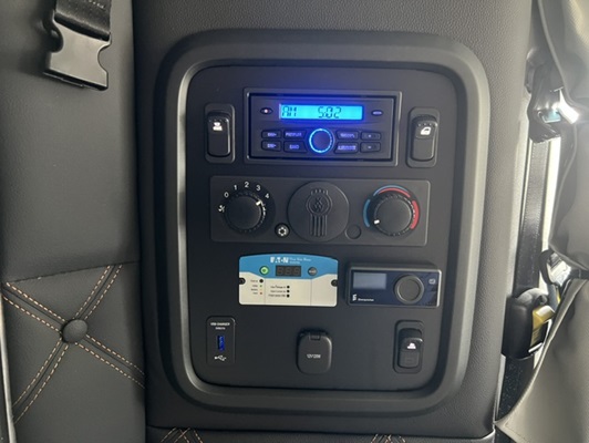 2027 Kenworth W990 in McDonough, GA — photo 13