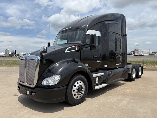 2017 Kenworth T680 in Oklahoma City, OK — photo 13