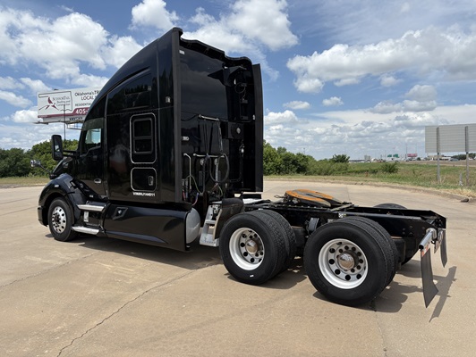 2017 Kenworth T680 in Oklahoma City, OK — photo 15