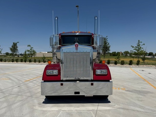 2027 Kenworth W900 in Ankeny, IA — photo 10
