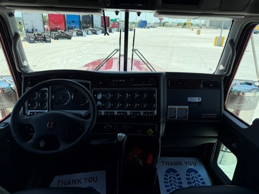 2027 Kenworth W900 in Ankeny, IA — photo 3