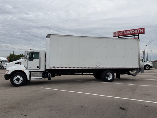 2021 Kenworth T270 in Fort Worth, TX — photo 12