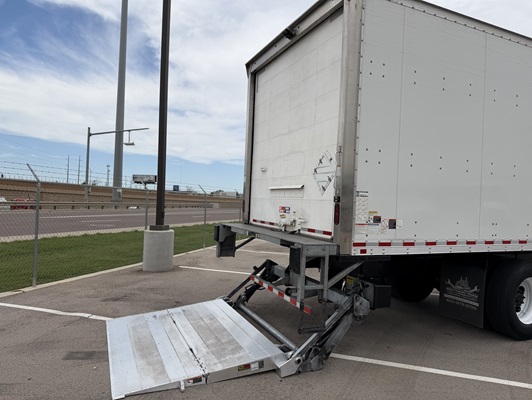 2021 Kenworth T270 in Fort Worth, TX — photo 16
