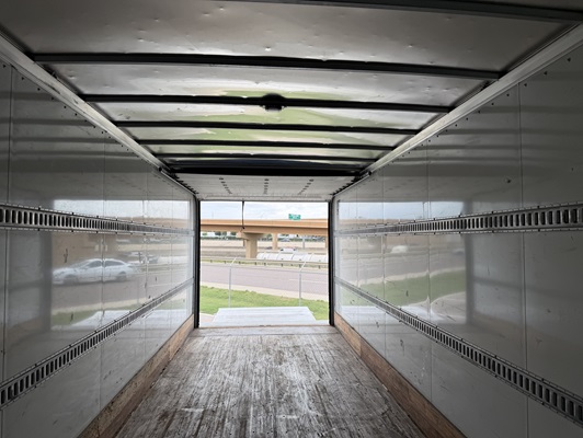 2021 Kenworth T270 in Fort Worth, TX — photo 17